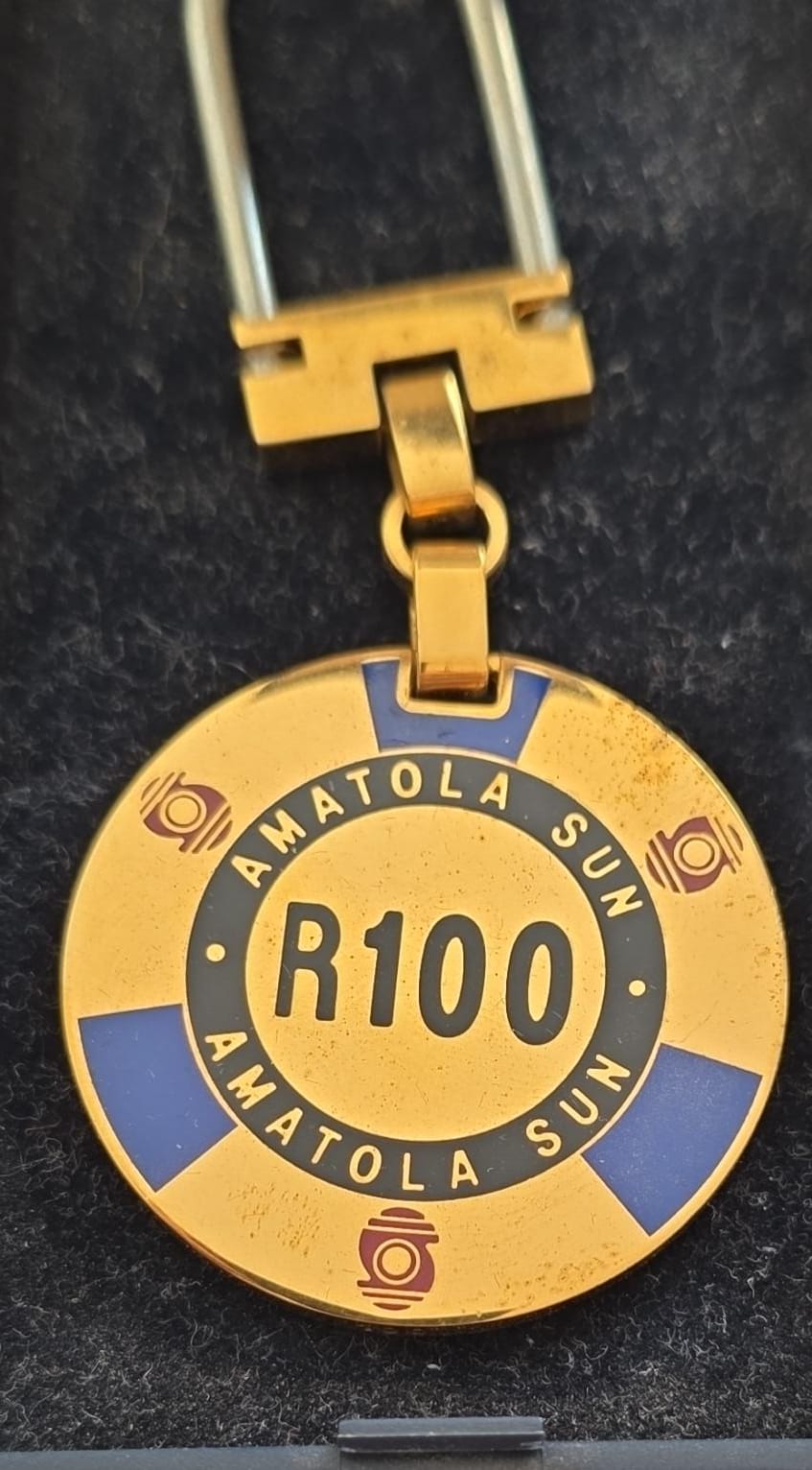 Token: gold plated R100 Amatola Sun key ring chip